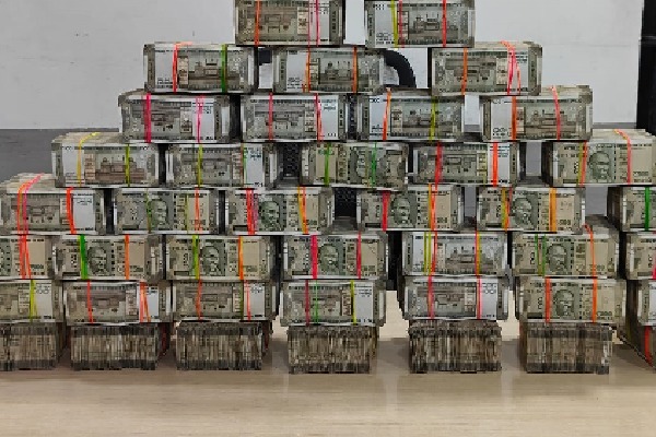 Pre-election seizure of cash, gold in Telangana mounts to Rs 490 crore