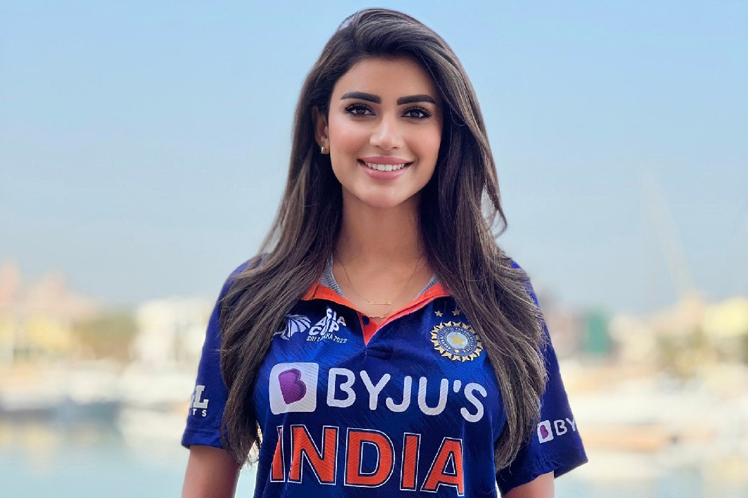 Who is Afghan fan girl Wazhma Ayoubi trending during World Cup 2023?