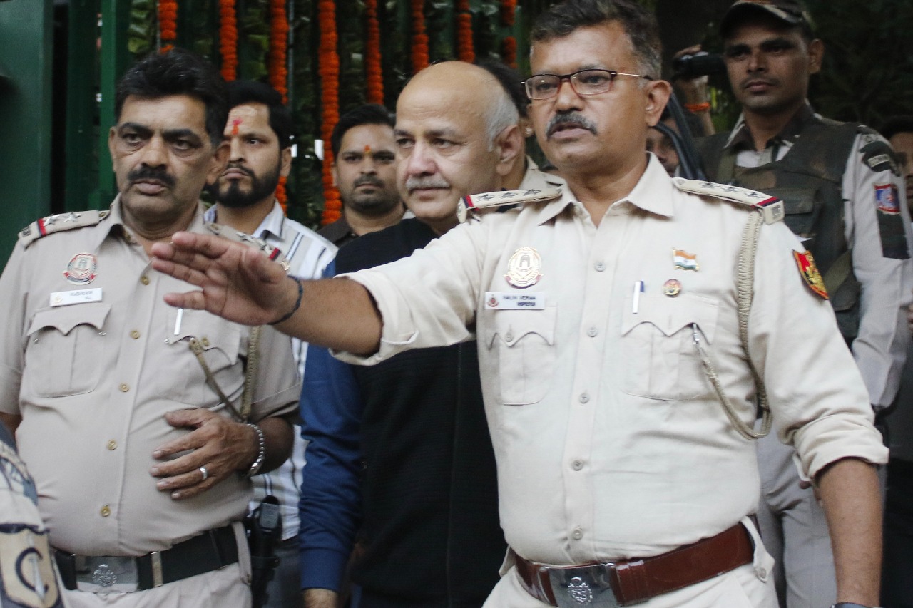 Excise policy case: Delhi court extends Manish Sisodia's judicial custody in CBI case till Dec 22