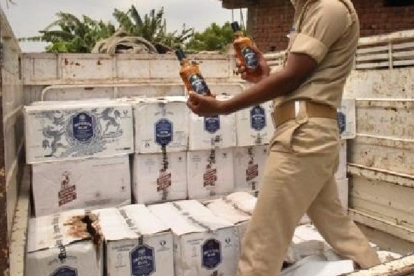 A day before polling in Telangana, seizures mount to Rs.745 crore