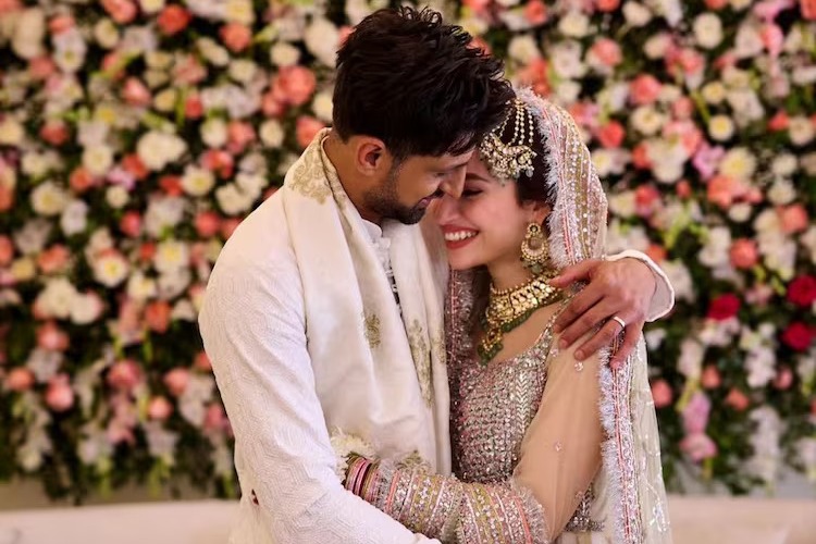 Shoaib Malik ties knot with Pakistan actor Sana Javed