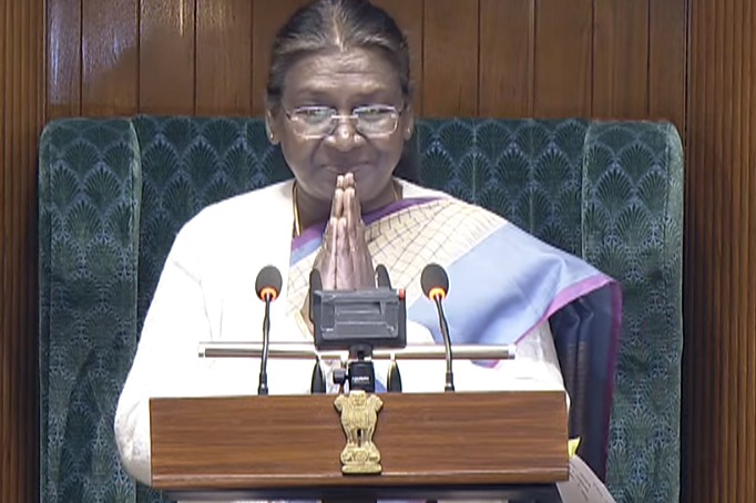 President mentions Ram Mandir, Article 370, economic reforms in her address to Parliament
