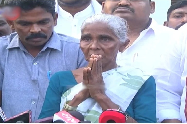 Kodikatti Srinu's mother and brother visit Raj Bhavan, submit petition to Governor