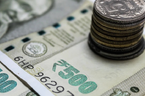 A beggar donates one lakh rupees to Sai Baba Temple in Vijayawada