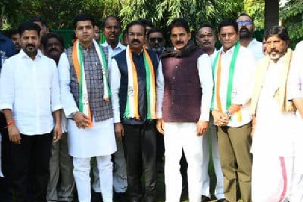 Shock to BRS as sitting MP joins Congress