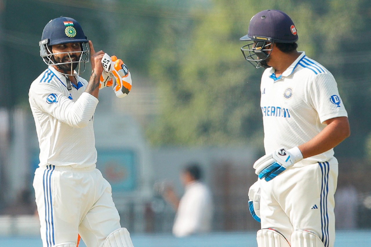 INDvENG, 3rd Test: Unbeaten 152-run stand between Rohit & Jadeja take India to 185/3 at tea