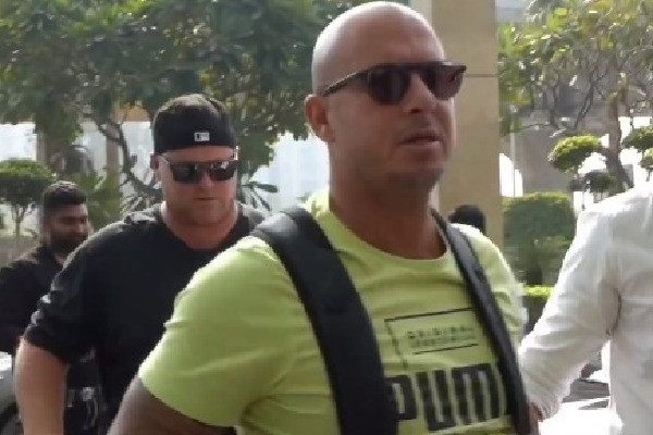 Cricket fever soars as veteran stars arrive in Greater Noida for IVPL