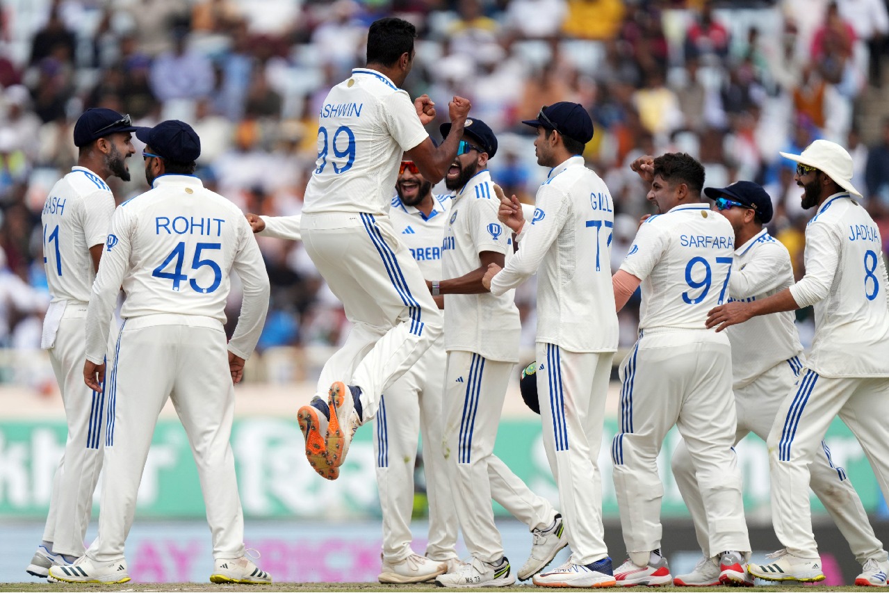 4th Test: India beat England by 5 wickets in Ranchi, seal series