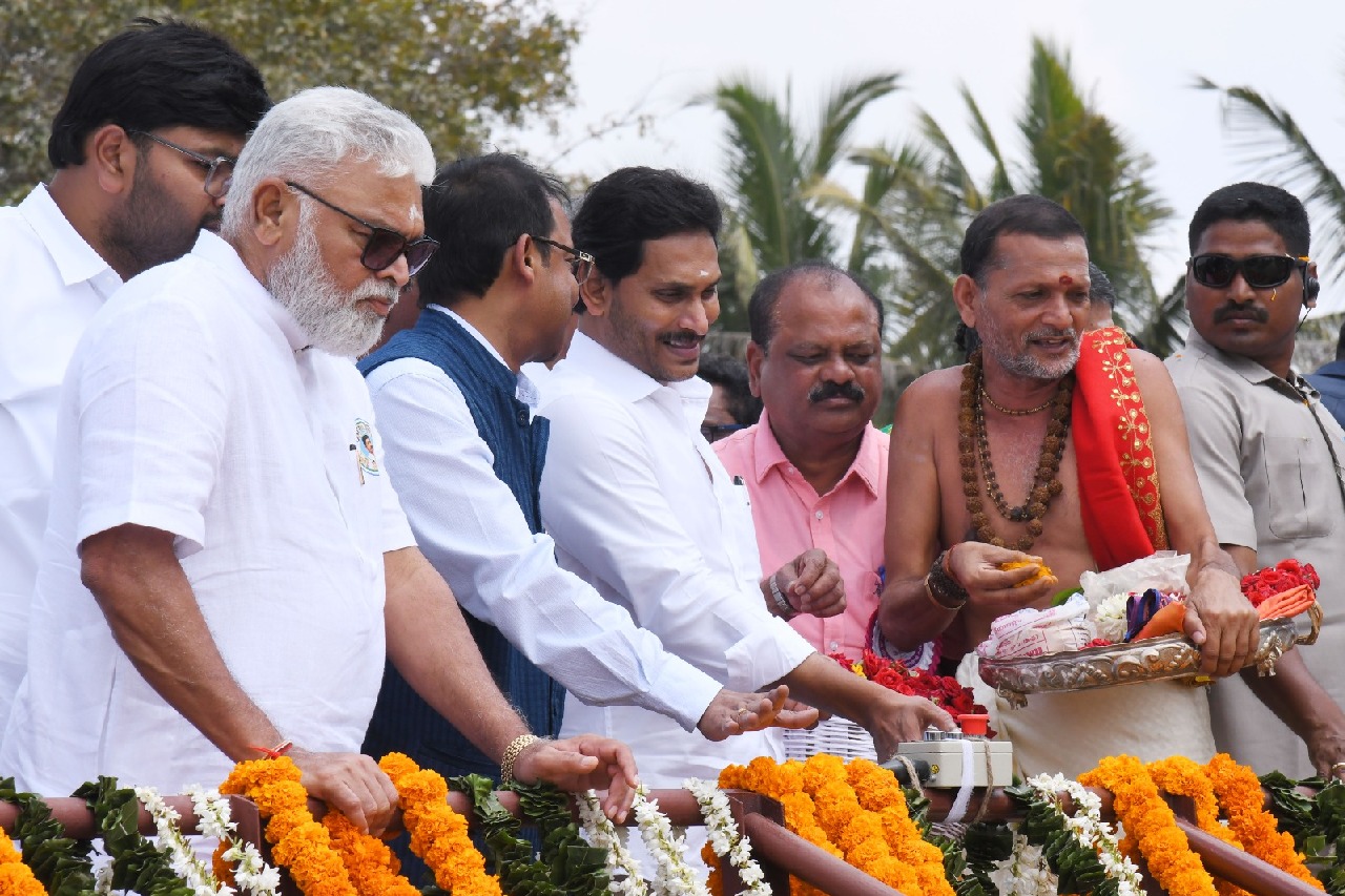 Will Fill Kuppam's Tanks with Krishna Waters: Jagan