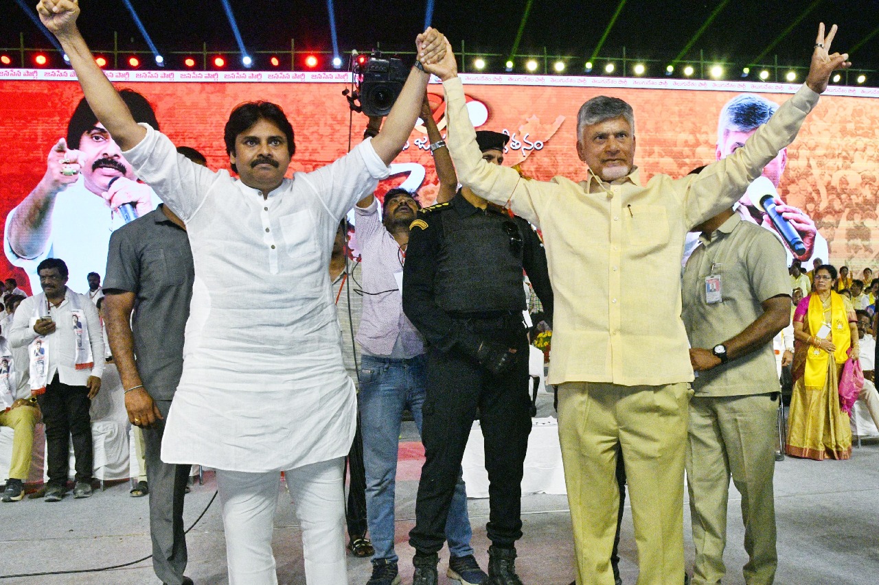 Chandrababu Naidu, Pawan Kalyan vow to end Jagan's 'destructive' rule