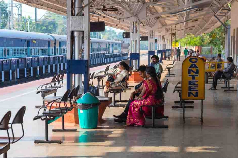 150 railway stations win FSSAI’s ‘Eat Right’ tag for serving clean, nutritious food
