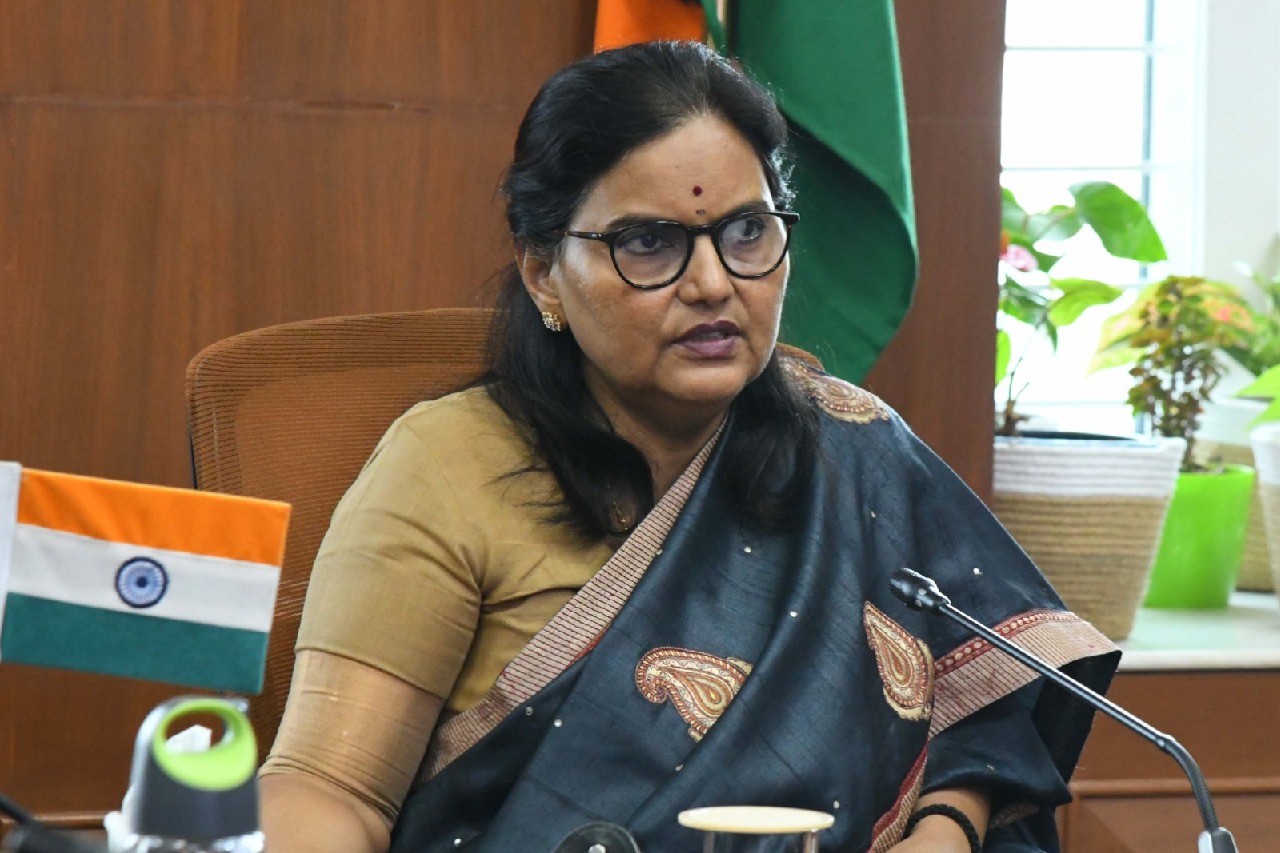 మహిళా సదస్సుకు విస్తృత ఏర్పాట్లు