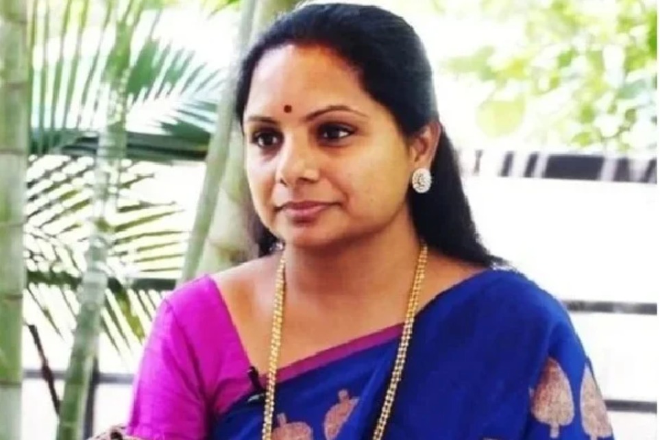 ED presents BRS MLC Kavitha in Court amid intense suspense