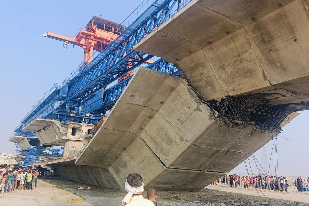 One killed as portion of under-construction bridge collapses in Bihar