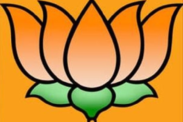 BJP announces 14 more candidates for TN, one for Puducherry; actor Radhika fielded from Virudhunagar