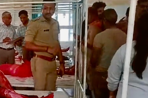 13 priests suffer burn injuries in Ujjain's Mahakal temple during 'bhasma aarti'