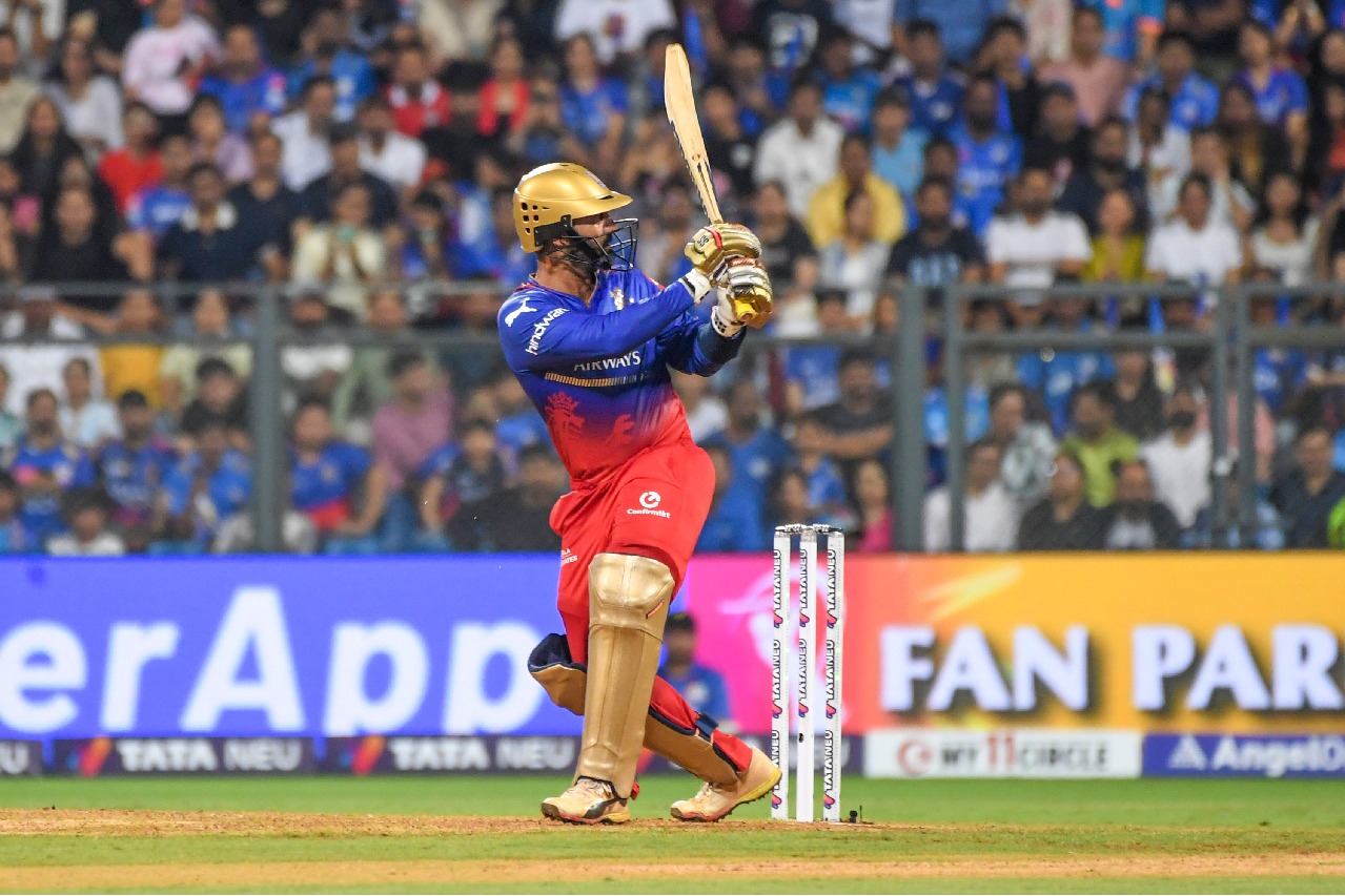 IPL 2024: Faf, Patidar, Karthik hit fifties as RCB reach 196/8 despite Bumrah's 5-21