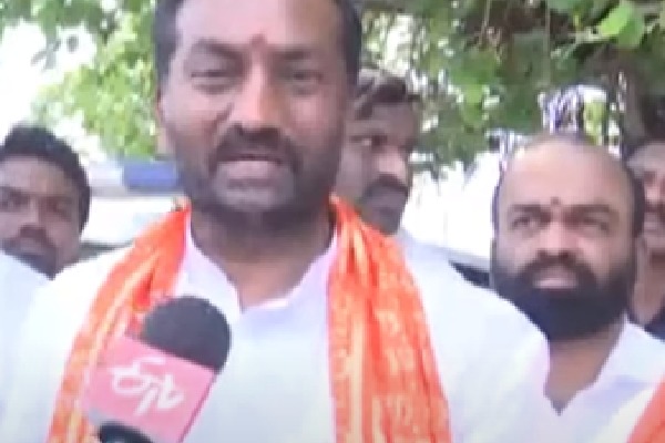 BJP's Raghunandan Rao Predicts Jail Time for Members of KCR's Household