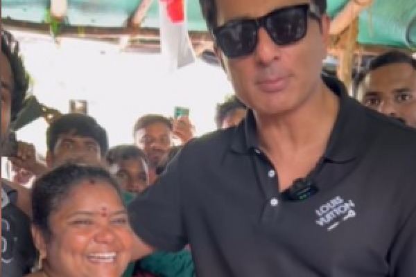 Sonu Sood meets viral Hyderabadi food stall owner Kumari Aunty