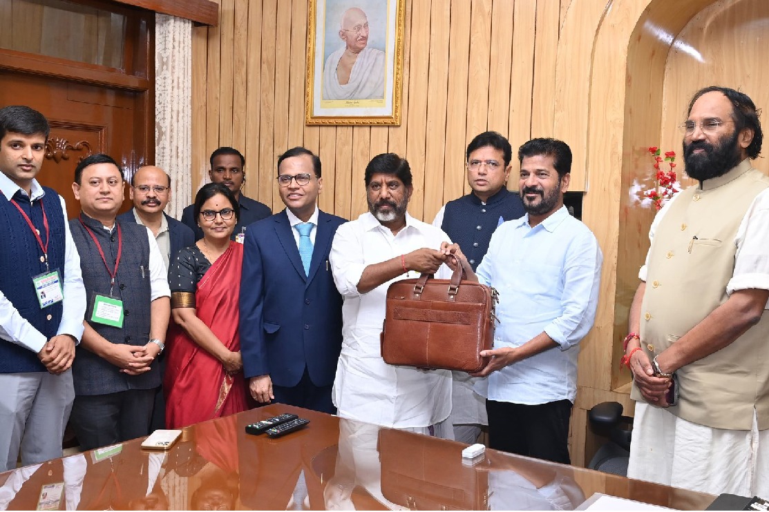 Telangana presents Rs 2.91 lakh crore Budget with focus on guarantees