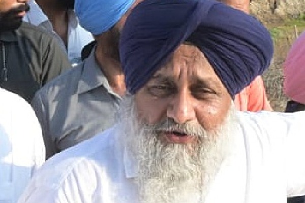 In far-reaching development, Akali Dal chief Sukhbir Badal indicted
 by Akal Takht