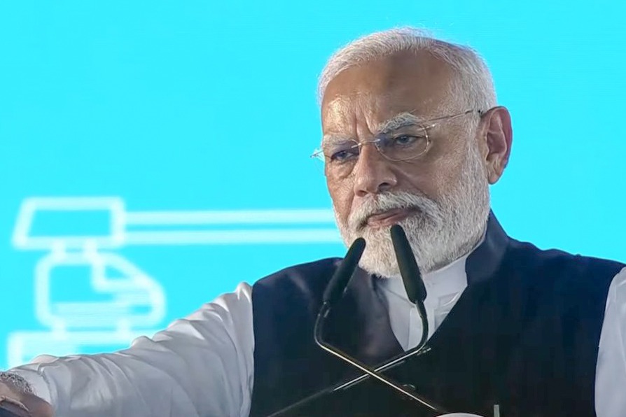 PM apologises saying Shivaji Maharaj not just king but deity he adores; slams Oppn