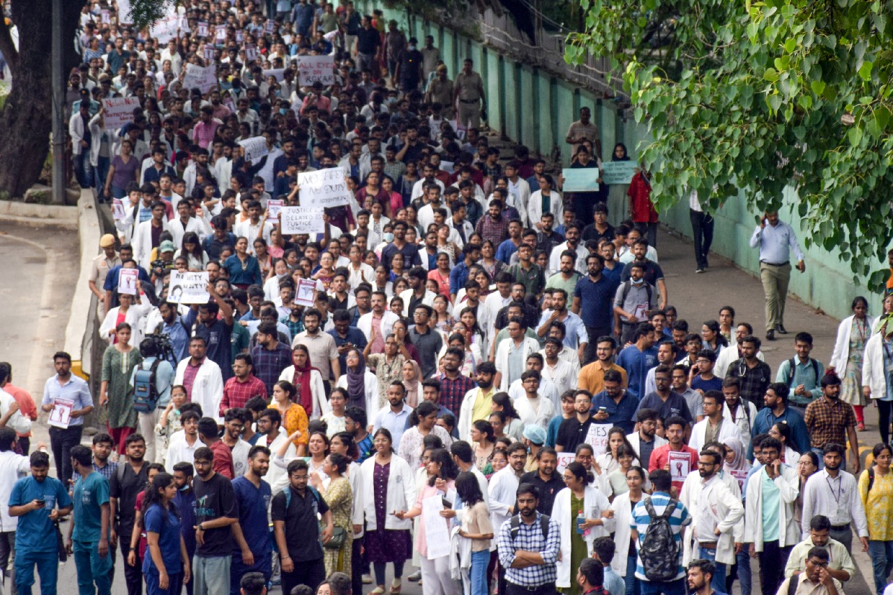 Kolkata tragedy: AIIMS docs to protest at Jantar Mantar today
