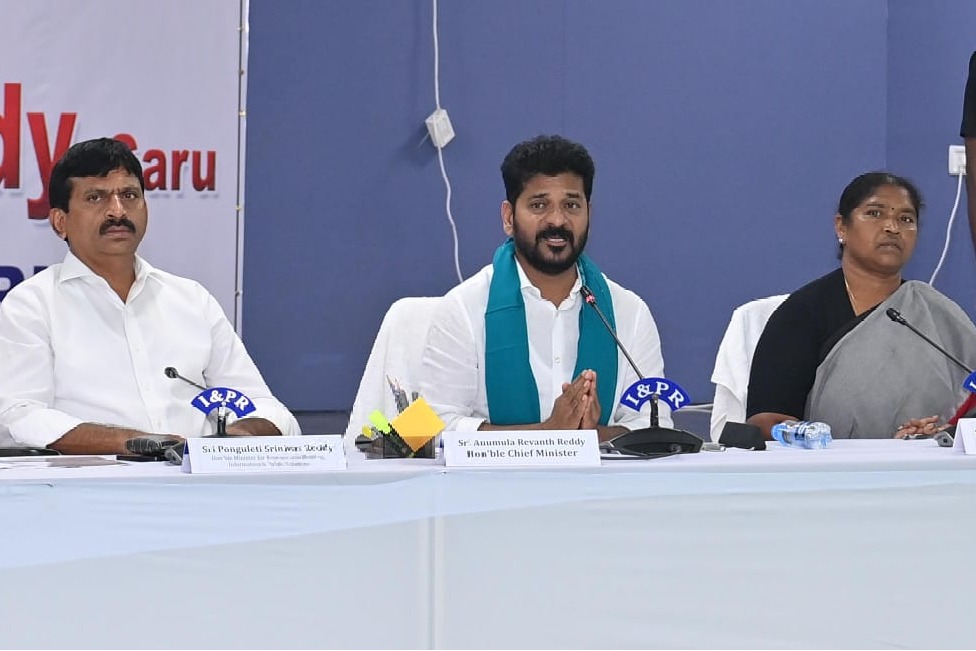 Telangana to launch state-wide drive to remove encroachments on lakes