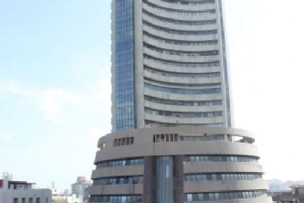 Sensex closes flat, ICICI Bank and Bajaj Finserv top gainers