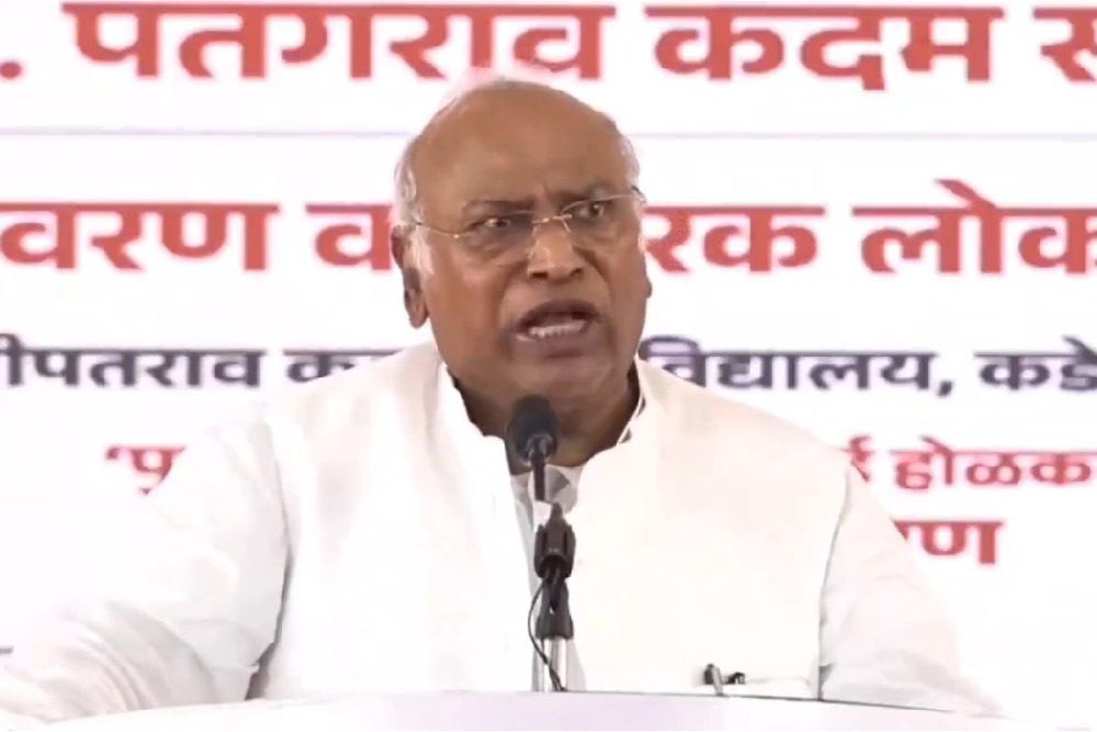 Collapse of Chhatrapati’s statue an insult to India and Maharashtra: Kharge