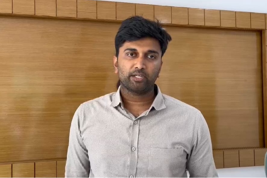 వినాయకుని నిమజ్జనం , సీతమ్మ వారి పాదాలు వద్దగల కృష్ణానదిలో చేయండి: వీఎంసీ కమిషనర్ ధ్యానచంద్ర