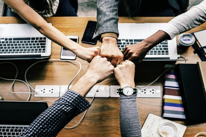 1 in 2 GenZ professionals in India worry about job loss, seek purposeful workplace