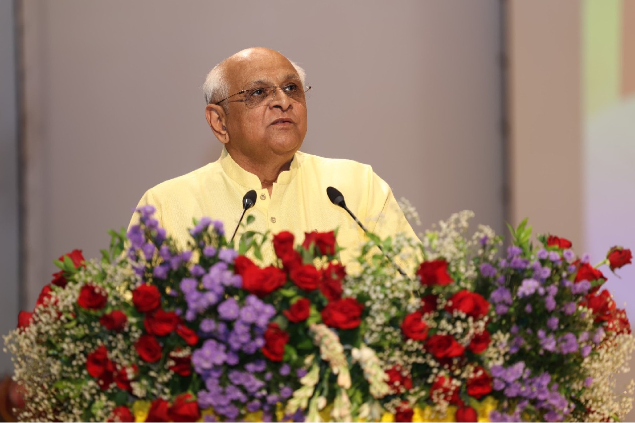 Problems begin when you think it isn’t your job: Gujarat CM tells govt workers