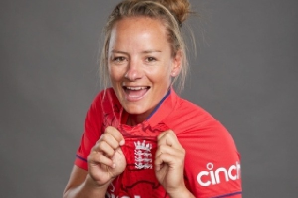 WPL 2025: Danni Wyatt-Hodge joins RCB from UP Warriorz in an exciting player trade (Ld)