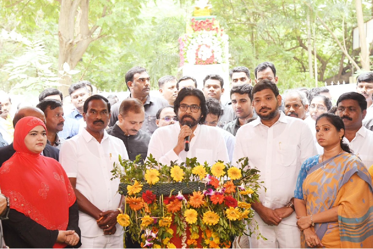 Pawan Kalyan warns YSRCP leaders against threatening officials