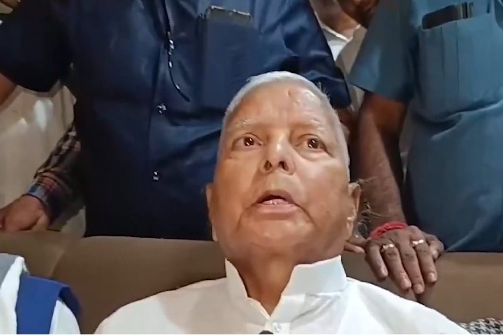 Lalu Prasad Yadav criticises PM Modi on last day of Bihar bypolls campaign