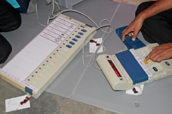 All set for bypolls for Kerala's Wayanad Lok Sabha, Chelakkara Assembly seats tomorrow