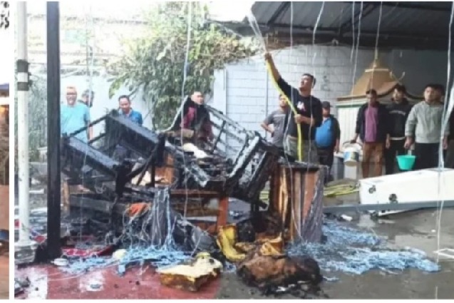 Manipur: Mobs attack houses of three ministers & six MLAs