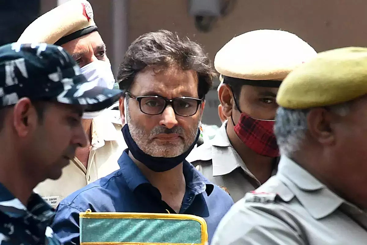 1990 IAF officers killing case: Yasin Malik entitled to fair trial, observes SC