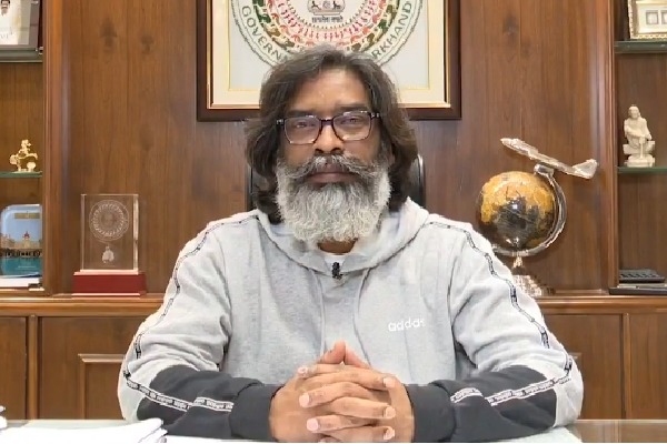 Hemant Soren stakes claim to form next govt in Jharkhand, to take oath on Nov 28