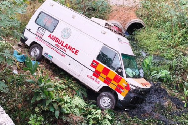 Telangana Police catch ambulance thief after dramatic chase on highway