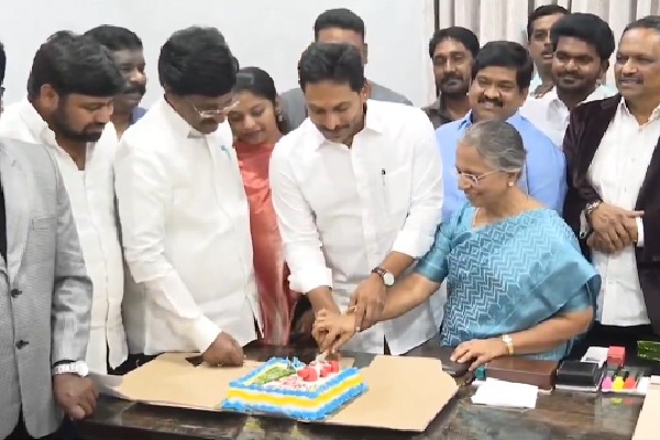 YS Jagan Cuts Cake with Aunt at YSRCP Office Semi-Christmas Event