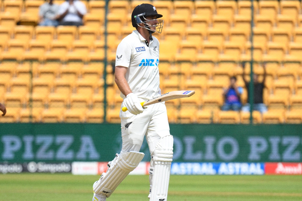 Tim Southee matches Chris Gayle's six-hitting record in his farewell Test