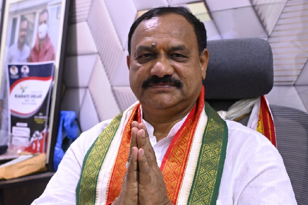 TPCC Chief Clarifies Stance on Allu Arjun's Case Amid Controversy