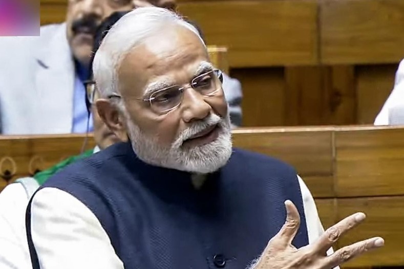 'Winter Whacking': PM Modi lambasts Gandhi family; lists govt's achievements