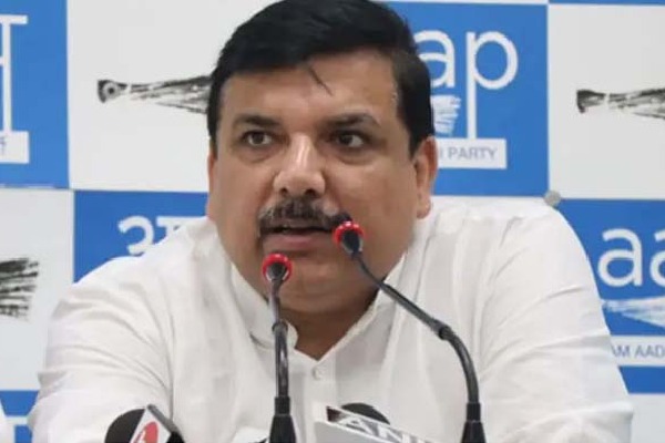 Goa CM's Wife Files ₹100 Crore Defamation Suit Against AAP MP