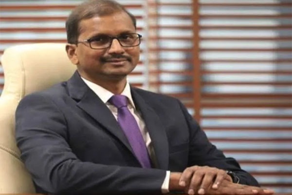 Telugu Banker Rama Mohan Rao Amara Appointed SBI Managing Director