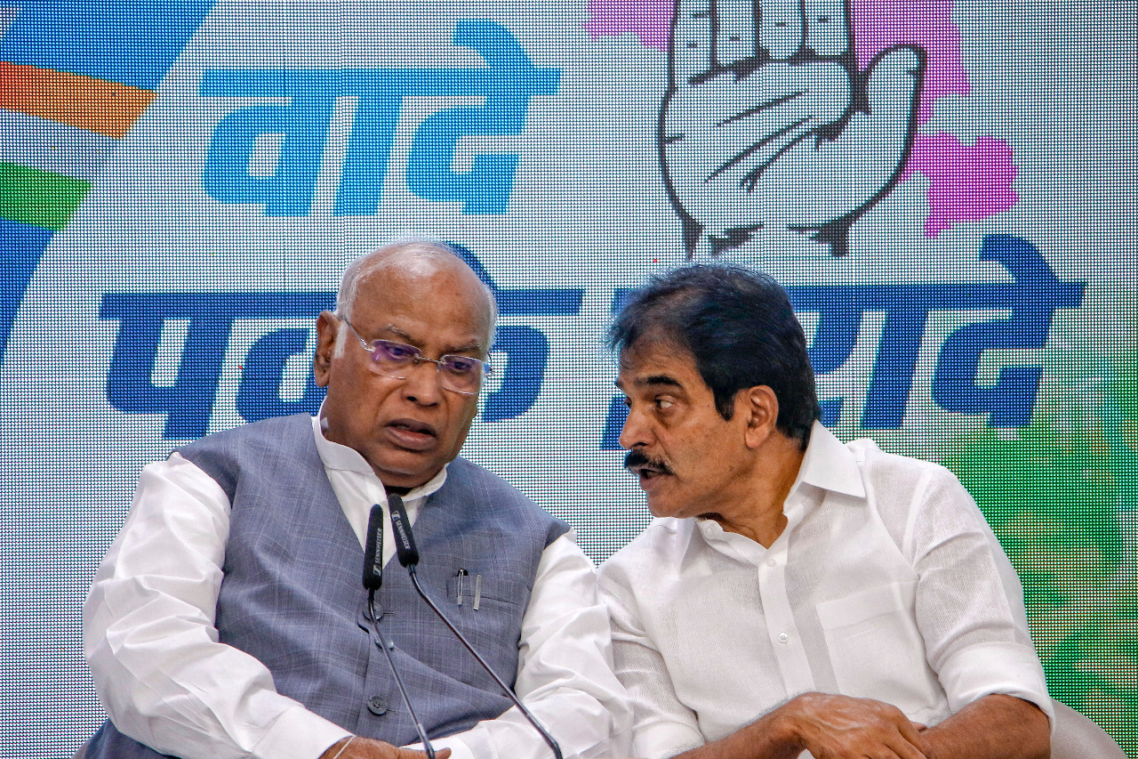 Congress to intensify demand for HM Shah’s resignation with nationwide agitation