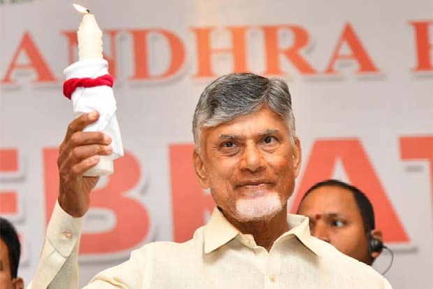 CM Chandrababu Reaffirms Commitment to State Development at Christmas Event