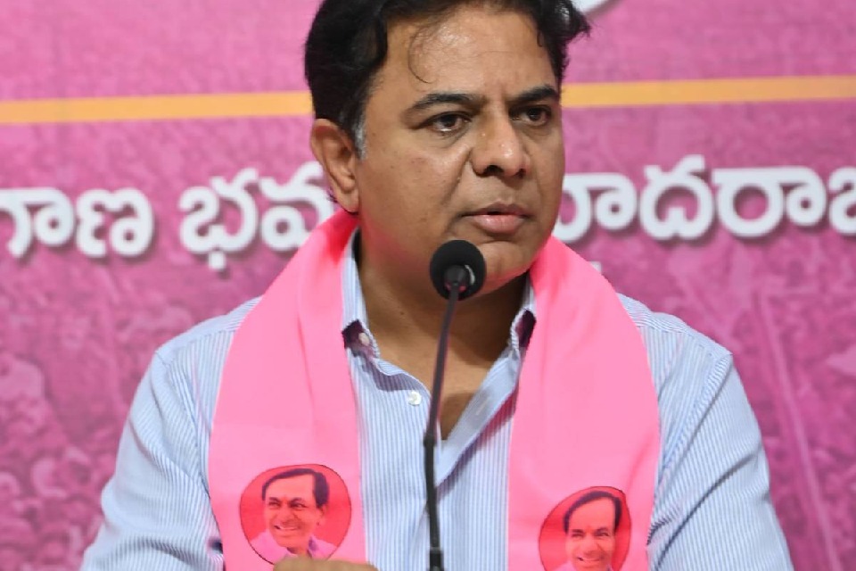 KTR Alleges Revanth Reddy Settled with Film Industry Over Allu Arjun Controversy
